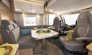 Compact Luxury, McRent Compact Luxury McRent